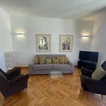 Malenchini Apartment